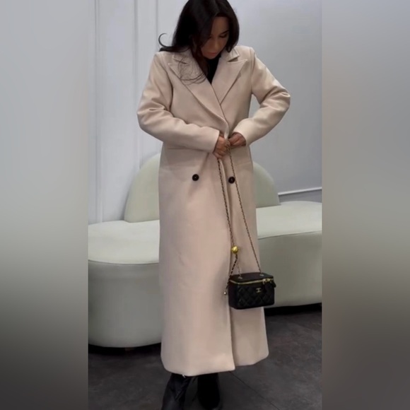 Coat - Picture 2 of 2